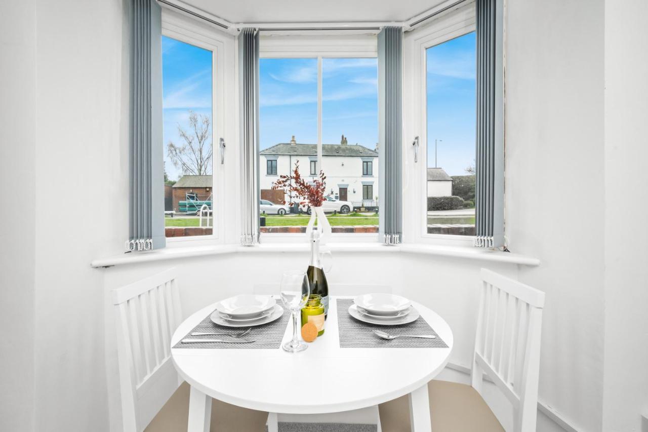 Beautiful Waterside Apartment - Parking - Perry Barr - Top Rated Birmingham Exteriör bild
