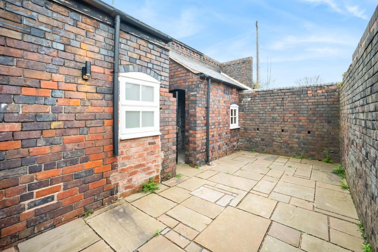 Beautiful Waterside Apartment - Parking - Perry Barr - Top Rated Birmingham Exteriör bild